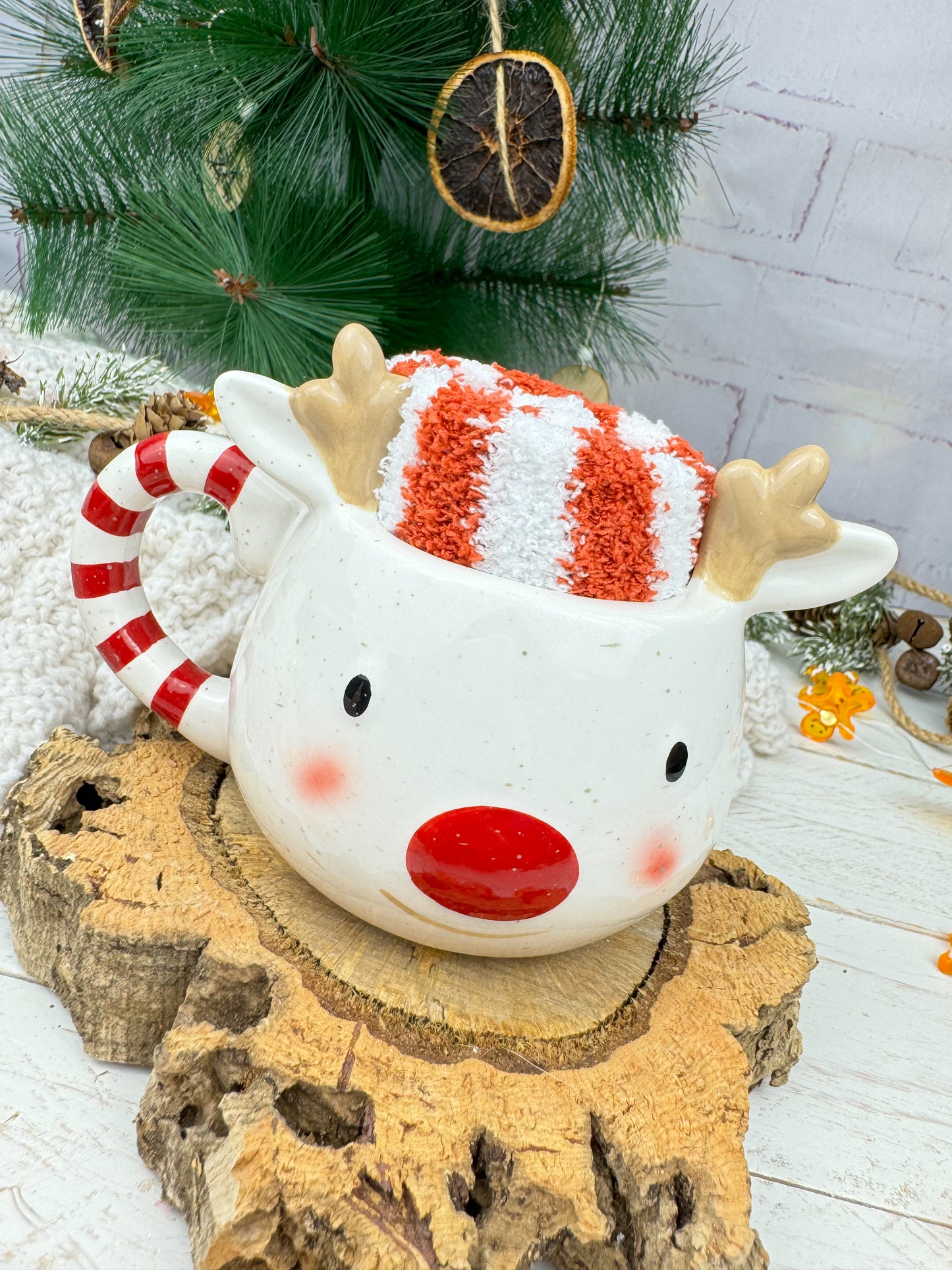 Taza Reno + calcetines navideños.