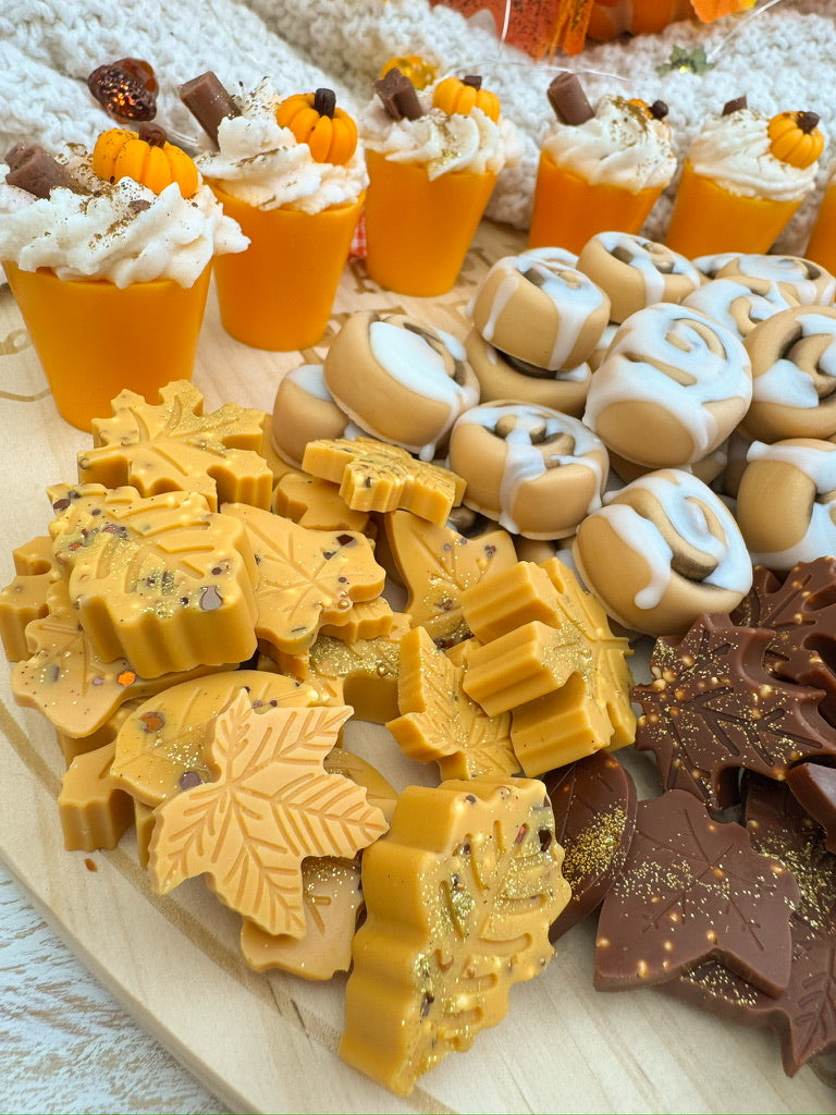 Wax Melts Cinnamon Rolls, please!