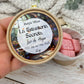 La Estantería Secreta | Luz de Hogar (Galleta María)